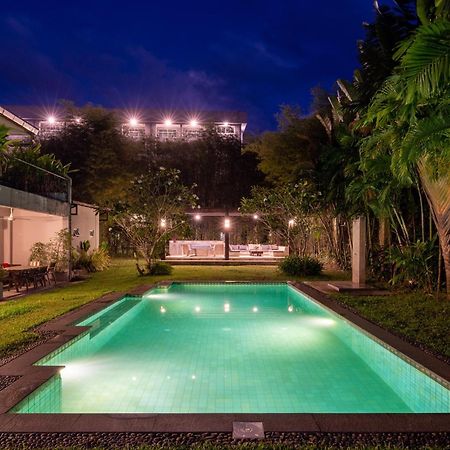 Villa Isara Khao Lak Exterior foto
