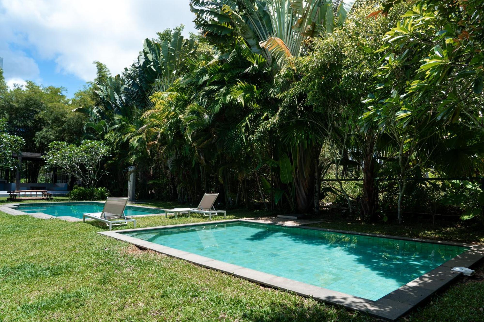 Villa Isara Khao Lak Exterior foto