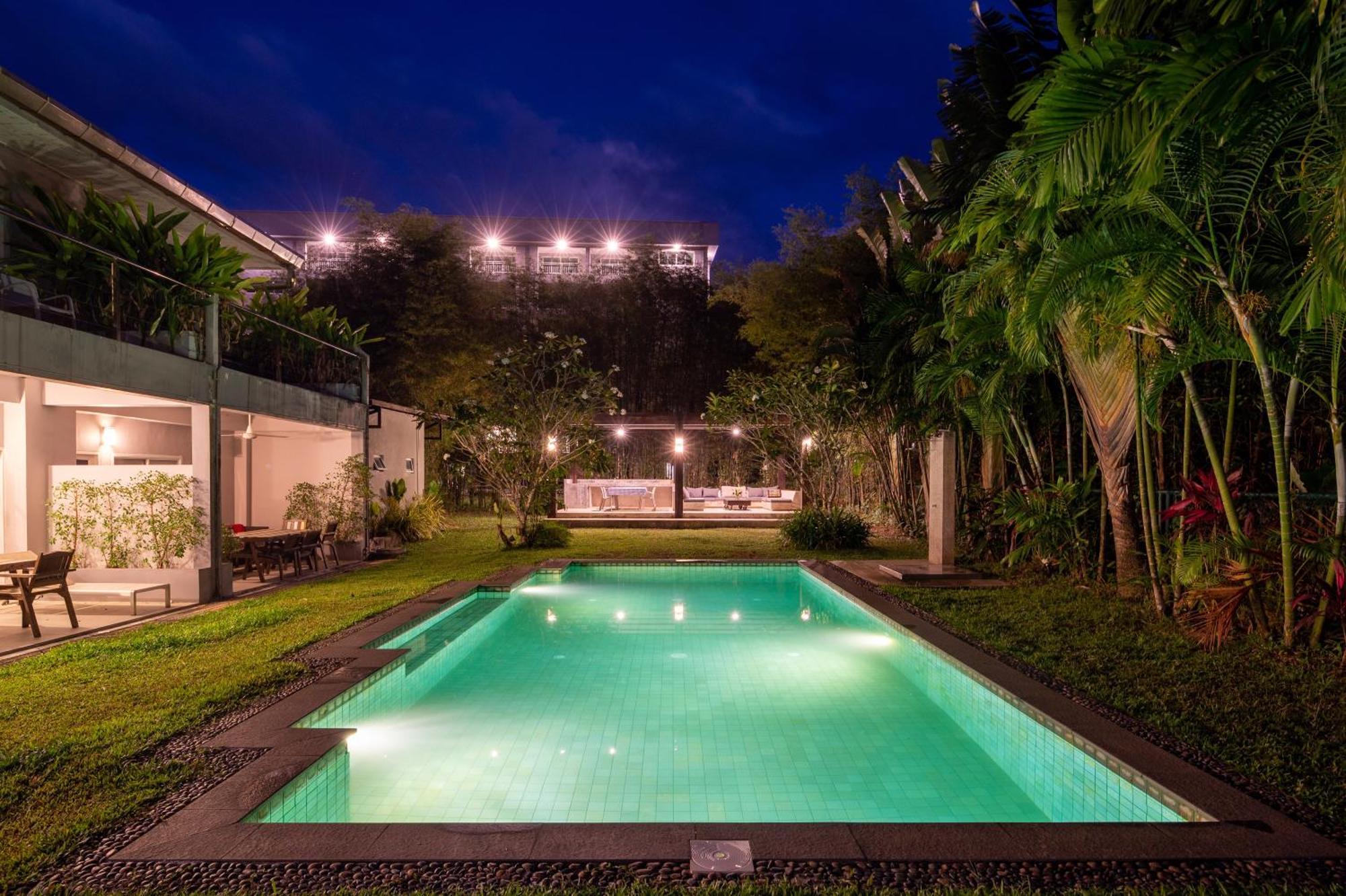 Villa Isara Khao Lak Exterior foto